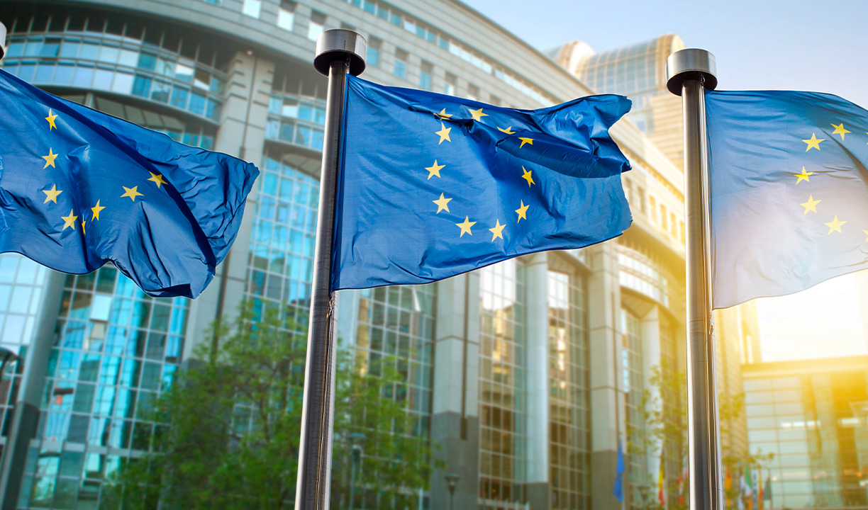 Europa aprova nova lei para proteger usuários de plataformas